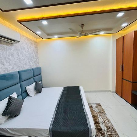 Hotel Town Grand Agra  Bagian luar foto