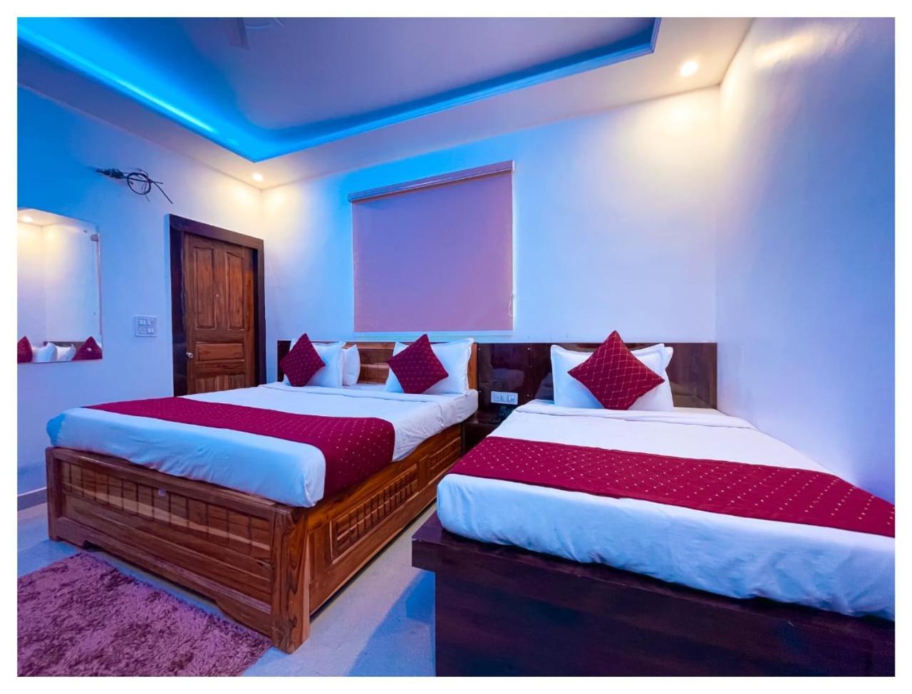 Hotel Town Grand Agra  Bagian luar foto