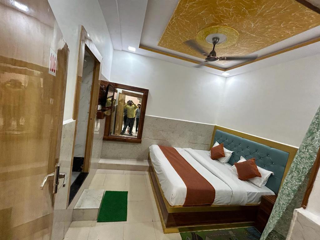 Hotel Town Grand Agra  Bagian luar foto