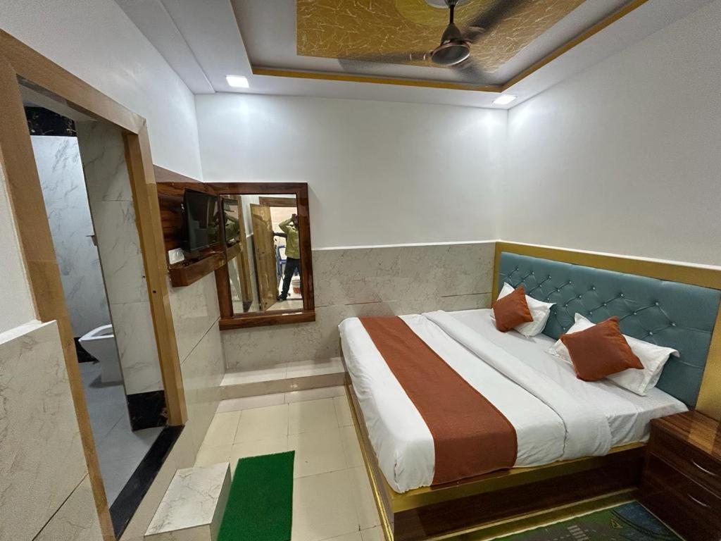 Hotel Town Grand Agra  Bagian luar foto